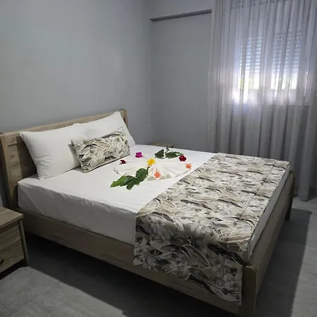 Irina's 8 Appartement Psakoudia