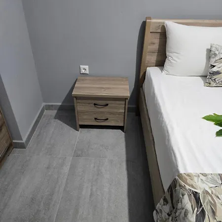 Irina's 8 Appartement Psakoudia